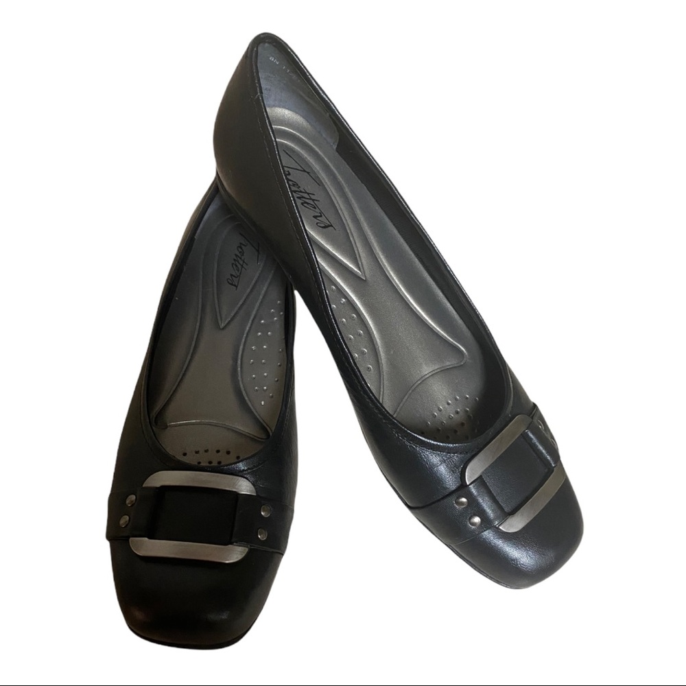 Trotters Sizzle ballet flat Size 8N